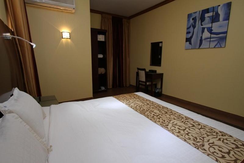 Raoum Inn Arar Kültér fotó