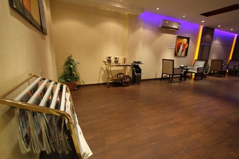 Raoum Inn Arar Kültér fotó