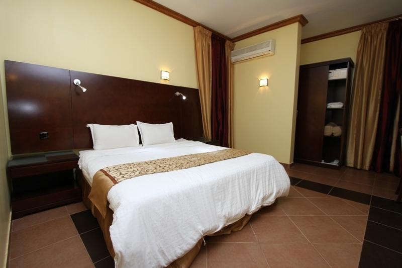 Raoum Inn Arar Kültér fotó