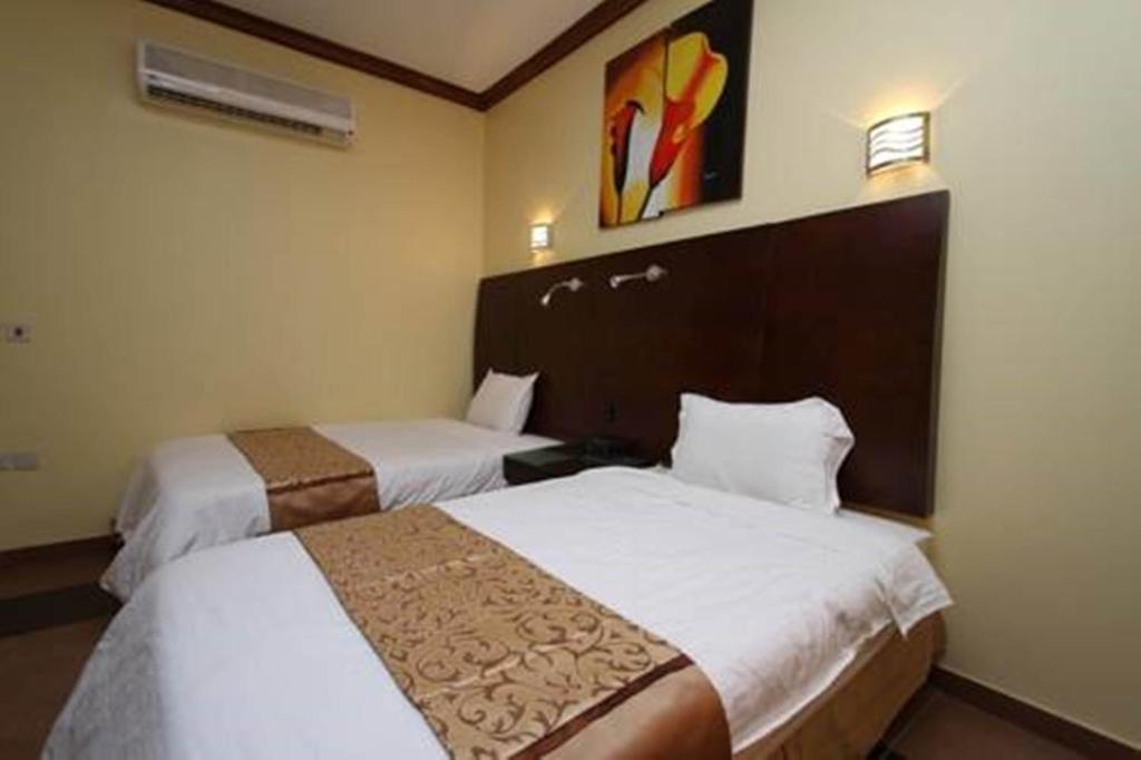 Raoum Inn Arar Kültér fotó