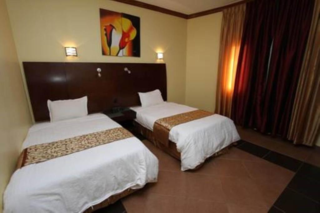 Raoum Inn Arar Kültér fotó